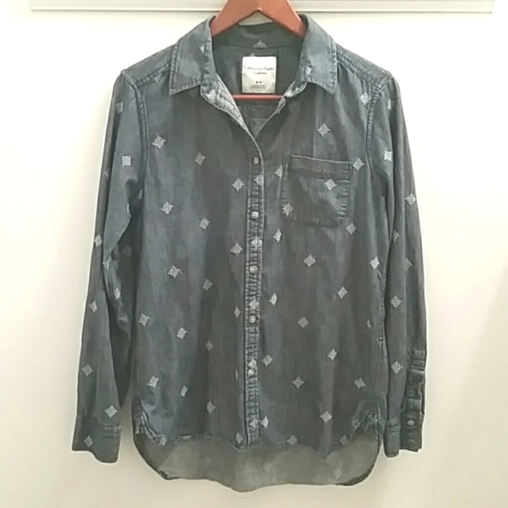 American Eagle Outfitters Denim Button-up …